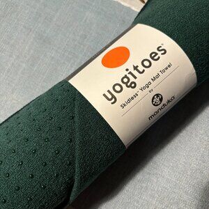 Manduka Yogitoes® Yoga Mat Towel, Non-Slip - Brand New with Tag